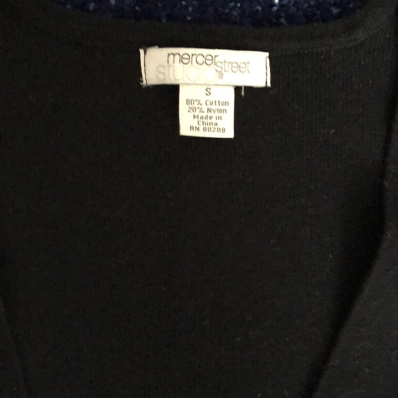 3/4 arm sweater EUC - Picture 2 of 3